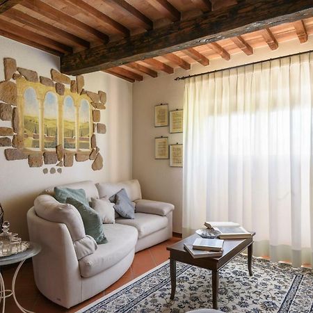 Tuscany Balcony: Crete Senesi Casetta Bagian luar foto