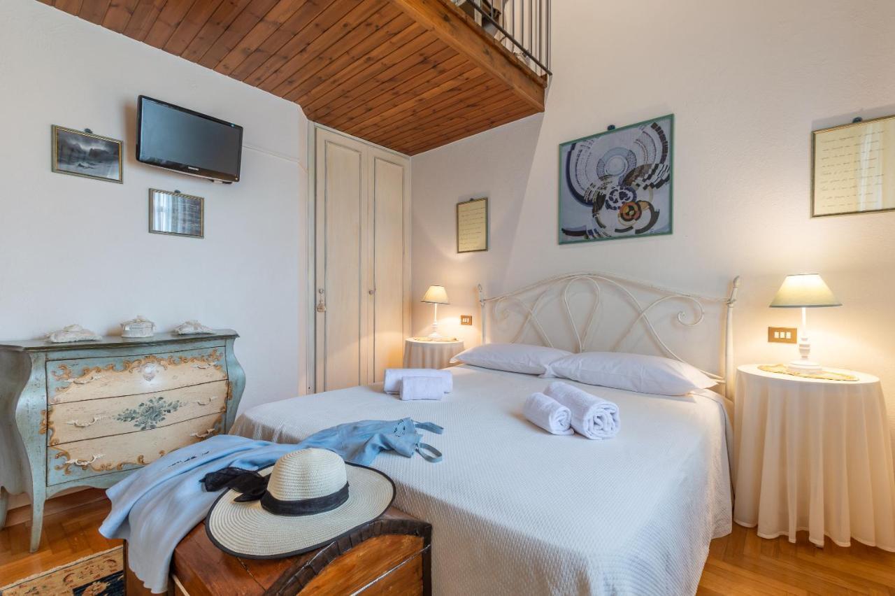 Tuscany Balcony: Crete Senesi Casetta Bagian luar foto