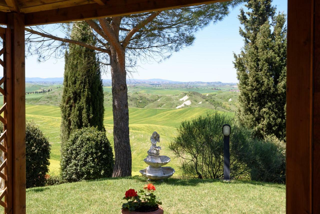 Tuscany Balcony: Crete Senesi Casetta Bagian luar foto