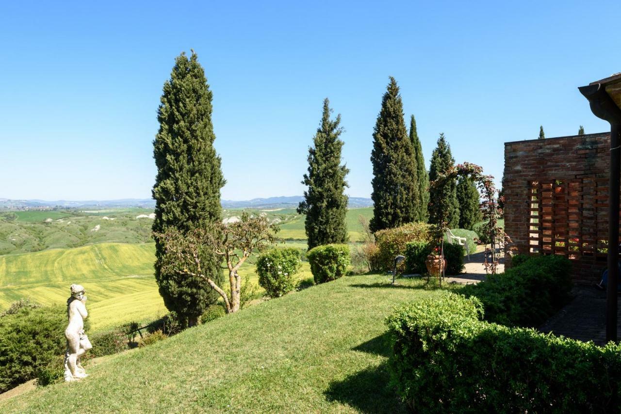 Tuscany Balcony: Crete Senesi Casetta Bagian luar foto