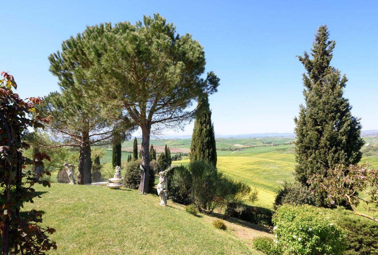 Tuscany Balcony: Crete Senesi Casetta Bagian luar foto