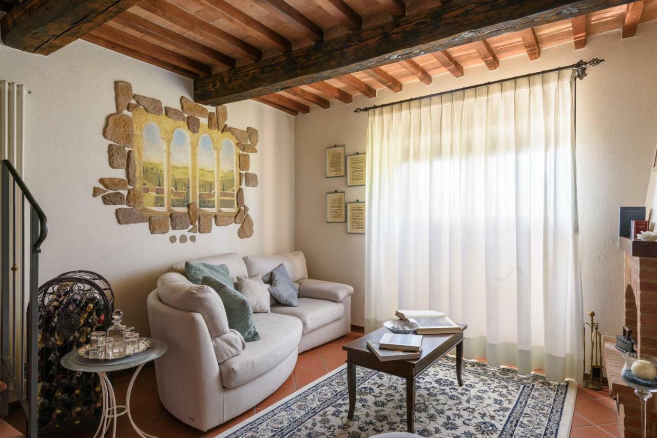 Tuscany Balcony: Crete Senesi Casetta Bagian luar foto
